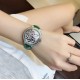 卡地亚 Cartier Ballon Bleu 蓝气球豹子系列腕表。316L精钢材质,瑞士石英机芯,瑰丽的腕表上搭配方形并缀有阳光放射纹的表盘,饰以密镶满钻的猎豹造型,豹脸的上方闪耀着电气石眼睛、黑漆斑纹以及时间显示因应移动上盖而显现或隐藏,如气球般轻盈、如蓝宝石般湛蓝,百搭典雅、奢华极致你值得拥有!!尺寸36mm*12mm。 卡地亚 Cartier Ballon Bleu 蓝气球豹子系列腕表。316L精钢材质,瑞士石英机芯,瑰丽的腕表上搭配方形并缀有阳光放射纹的表盘,饰以密镶满钻的猎豹造型,豹脸的上方闪耀着电气石眼睛、黑漆斑纹以及时间显示因应移动上盖而显现或隐藏,如气球般轻盈、如蓝宝石般湛蓝,百搭典雅、奢华极致你值得拥有!!尺寸36mm*12mm。
