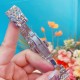 专柜同步发售欧米茄(OMEGA) 【精湛品质-女神专属】-女士精品腕表 碟飞典雅系列 原版复刻1:1,表款堪称是系列中最迷人的表款之一,尽显优雅气质与低调奢华,顶端表壳以316精钢打造,搭载日本进口西铁城机械 零返修 来自进口316钢表带 历经多道工序,防汗水,耐腐蚀 表盘-蓝宝石高清镜面 壳身整体超强立体感 精雕细琢,卓绝技艺 品质保证 尺寸:32mm厚11mm 时尚百搭,精致华贵呈现自然魅力 专柜同步发售欧米茄(OMEGA) 【精湛品质-女神专属】-女士精品腕表 碟飞典雅系列 原版复刻1:1,表款堪称是系列中最迷人的表款之一,尽显优雅气质与低调奢华,顶端表壳以316精钢打造,搭载日本进口西铁城机械 零返修 来自进口316钢表带 历经多道工序,防汗水,耐腐蚀 表盘-蓝宝石高清镜面 壳身整体超强立体感 精雕细琢,卓绝技艺 品质保证 尺寸:32mm厚11mm 时尚百搭,精致华贵呈现自然魅力