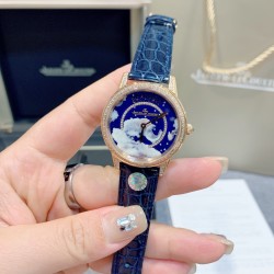 独家实拍，认准品质与细节女人的三大梦想之一，积家约会系列流星腕表 以珍稀工艺呈现变幻莫测的绚烂流星，蓝宝石玻璃，原装折叠扣！尺寸：33mm，厚10mm！
