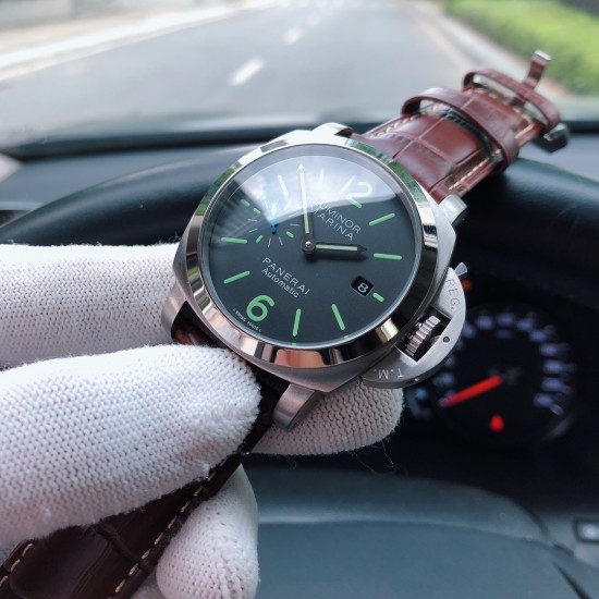 SJ出品 品牌:沛纳海--PANERAI 类型:男士顶级腕表 机芯:全自动机械机芯 表壳:316L精钢表壳 镜面:矿物强化玻璃 皮带:进口真牛皮表带 三杰卓越非凡 尽显男士魅力尺寸:直径44mm 厚度16mm。SJ为你精心打造超真实实物图拍摄 让你超真实实物图体验 SJ出品 品牌:沛纳海--PANERAI 类型:男士顶级腕表 机芯:全自动机械机芯 表壳:316L精钢表壳 镜面:矿物强化玻璃 皮带:进口真牛皮表带 三杰卓越非凡 尽显男士魅力尺寸:直径44mm 厚度16mm。SJ为你精心打造超真实实物图拍摄 让你超真实实物图体验