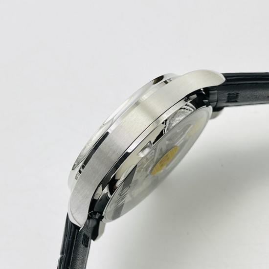 【ZF Factory销量神器】V5升级版 IWC万国葡7-葡萄牙系列 七日链 !1⃣️搭载定制版自动机械机芯!2⃣️独立小秒针,真动能指示!3⃣️蓝宝石玻璃镜面!4⃣️定制版意大利牛皮表带,原装扣子!5⃣️直径42毫米!ZF出品 必属精品 欢迎您的品鉴! 【ZF Factory销量神器】V5升级版 IWC万国葡7-葡萄牙系列 七日链 !1⃣️搭载定制版自动机械机芯!2⃣️独立小秒针,真动能指示!3⃣️蓝宝石玻璃镜面!4⃣️定制版意大利牛皮表带,原装扣子!5⃣️直径42毫米!ZF出品 必属精品 欢迎您的品鉴!