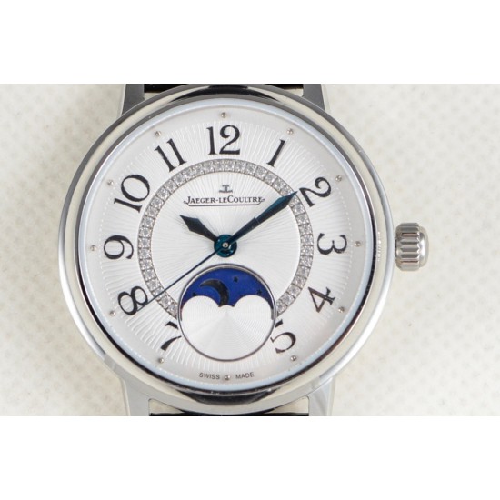 JL Factory最新力作 原版复刻 Jaeger-LeCoultre☘️积家Rendez-VousMoon月相腕表女神必备腕表,精钢/玫瑰金表壳,直径34mm,功能:日历.昼夜星晨,时分秒显示功能,功能与专柜一致,镶钻表圈,蓝宝石水晶表镜表背,银色玑镂表盘,精钢/玫瑰金指针,搭载925A/1自动上链机芯,动力存储40小时,防水50米。JL匠心之作 值得你品鉴! JL Factory最新力作 原版复刻 Jaeger-LeCoultre☘️积家Rendez-VousMoon月相腕表女神必备腕表,精钢/玫瑰金表壳,直径34mm,功能:日历.昼夜星晨,时分秒显示功能,功能与专柜一致,镶钻表圈,蓝宝石水晶表镜表背,银色玑镂表盘,精钢/玫瑰金指针,搭载925A/1自动上链机芯,动力存储40小时,防水50米。JL匠心之作 值得你品鉴!