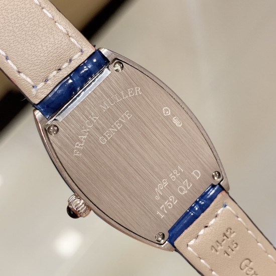 实拍 小红书强推 新色 FranckMuller 法兰克穆勒腕表是世界最知名的高级腕表品牌之一,也是无数男女明星的热捧之物。小酒桶型上手更潮,瑞士石英,表壳后盖桥形设计,贴手型 316上等精钢.26mm 实拍 小红书强推 新色 FranckMuller 法兰克穆勒腕表是世界最知名的高级腕表品牌之一,也是无数男女明星的热捧之物。小酒桶型上手更潮,瑞士石英,表壳后盖桥形设计,贴手型 316上等精钢.26mm