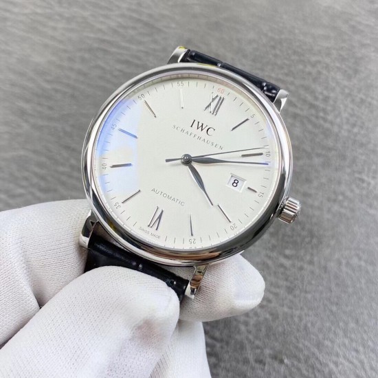 IWC 万国 波涛菲诺 系列!316L精钢表壳顶级打磨,表耳R弧度同步原装够大,线条更优美,表壳与底盖衔接完美,定制日历字体及粗细 绅士商务休闲首选! IWC 万国 波涛菲诺 系列!316L精钢表壳顶级打磨,表耳R弧度同步原装够大,线条更优美,表壳与底盖衔接完美,定制日历字体及粗细 绅士商务休闲首选!