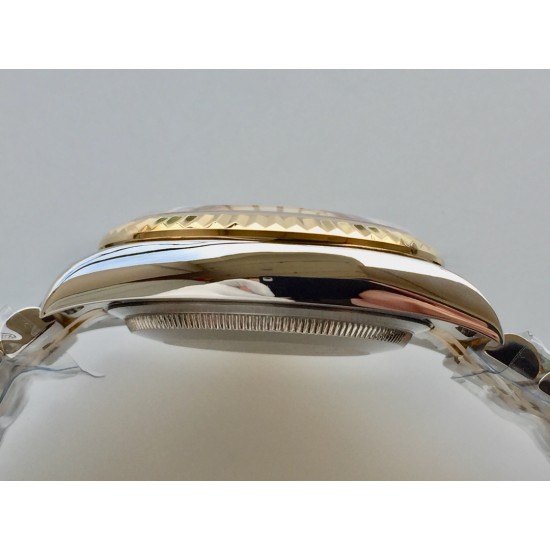 【APEX新品发布】劳力士ROLEX DATEJUST间黄金日志型腕表,包金系列,而且是具有真正K金制作工艺,永久不脱色与掉落特征,而且做工精细,最重要的是区别于以往表带侧面没有包金而呈钢色的现象,现以能呈现出“四面一体”都是真K金的实感!男女都适合的尺寸,并行代购版DATEJUST,完美修正十年间所有副本的不足和缺陷,36mm男女都适合的表径尺寸,搭载ETA2836机并搭配正品代购包装物料,重新定义最高品质的DATEJUST副本,真正的A级副本劳力士DATEJUST。 【APEX新品发布】劳力士ROLEX DATEJUST间黄金日志型腕表,包金系列,而且是具有真正K金制作工艺,永久不脱色与掉落特征,而且做工精细,最重要的是区别于以往表带侧面没有包金而呈钢色的现象,现以能呈现出“四面一体”都是真K金的实感!男女都适合的尺寸,并行代购版DATEJUST,完美修正十年间所有副本的不足和缺陷,36mm男女都适合的表径尺寸,搭载ETA2836机并搭配正品代购包装物料,重新定义最高品质的DATEJUST副本,真正的A级副本劳力士DATEJUST。