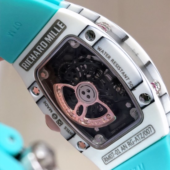 实拍 最新理查珐琅棉花糖理查德米勒 RichardMille 珐琅棉花糖 最新爆款 bon bon系列最稀有的作品!克服传统工艺打破模式!钟表最受尊敬的技术之一。不是所有人的嫁妆,棉花糖运动曲线和颜色,它们是诱人的。有了理查德米勒,实现了把棉花糖戴在你的手腕上!白色陶瓷加上黄粉绿搪瓷表盘,RM-07柔和的颜色创造了一个组合...甜蜜!糖果店的一次旅行,一个让人难以置信的艺术品。你会戴上它吗? 实拍 最新理查珐琅棉花糖理查德米勒 RichardMille 珐琅棉花糖 最新爆款 bon bon系列最稀有的作品!克服传统工艺打破模式!钟表最受尊敬的技术之一。不是所有人的嫁妆,棉花糖运动曲线和颜色,它们是诱人的。有了理查德米勒,实现了把棉花糖戴在你的手腕上!白色陶瓷加上黄粉绿搪瓷表盘,RM-07柔和的颜色创造了一个组合...甜蜜!糖果店的一次旅行,一个让人难以置信的艺术品。你会戴上它吗?
