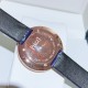 ★实拍 伯爵-PIAGET,时尚石英女款,来自Possession系列诚意推荐,魅力十足的臻品采用瑞士石英机芯,蓝宝石水晶玻璃镜面,表圈可360度旋转,在不经意的旋转之间带来不同的好心情灵动搭配,转动间,专属于你独一无二的个性造型耀目而生有光圈、单排钻和双排钻任性选择!表壳直径34mm厚度8mm。 ★实拍 伯爵-PIAGET,时尚石英女款,来自Possession系列诚意推荐,魅力十足的臻品采用瑞士石英机芯,蓝宝石水晶玻璃镜面,表圈可360度旋转,在不经意的旋转之间带来不同的好心情灵动搭配,转动间,专属于你独一无二的个性造型耀目而生有光圈、单排钻和双排钻任性选择!表壳直径34mm厚度8mm。