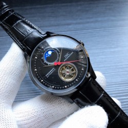 万国--IWC Z2  男士腕表 至臻精品，高雅品位 搭载全自动机械机芯 316L精钢表壳矿物强化玻璃镜面采用进口小牛皮真皮表带尺寸：直径40mm 厚度12mm