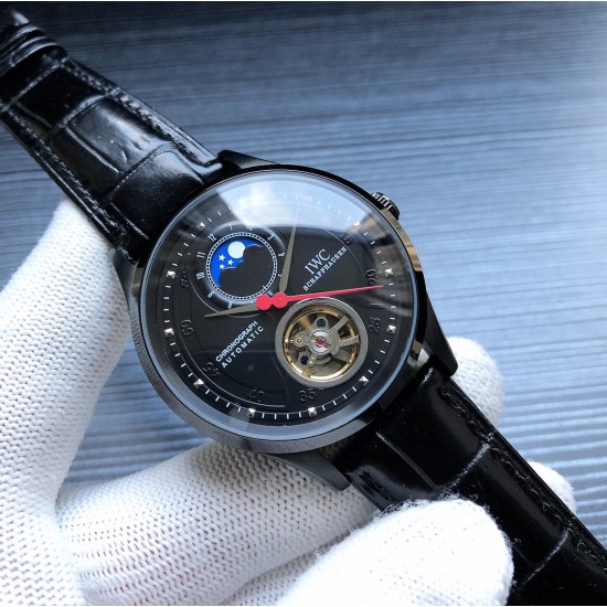 万国--IWC Z2 男士腕表 至臻精品,高雅品位 搭载全自动机械机芯 316L精钢表壳矿物强化玻璃镜面采用进口小牛皮真皮表带尺寸:直径40mm 厚度12mm 万国--IWC Z2 男士腕表 至臻精品,高雅品位 搭载全自动机械机芯 316L精钢表壳矿物强化玻璃镜面采用进口小牛皮真皮表带尺寸:直径40mm 厚度12mm
