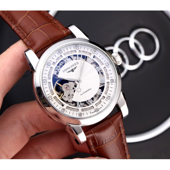 『臻品推荐』新品发布[玫瑰]浪琴-LONGINES独家首发-----简约风格 经典文艺 唯美创作机芯:顶级全自动机械机芯表壳:顶级版316L精钢玻璃:高硬度矿物质水晶玻璃表扣:皮带针扣 直径:原装尺寸40mm12mm[色]完美呈现 品质上乘，手感独特，送礼自戴首选[鼓掌]〔----用心，所以更完美 〕！