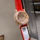 实拍 为你带来快乐——推出萧邦chopard Happy Sport满钻腕表!①卓越时计源于精湛工艺,双层蓝宝水晶玻璃之间,7颗施华洛世奇快乐彩钻活灵活现,完美诠释原装的韵味和感觉,镶满钻的表壳比例匀称,做工精湛,颗颗美钻饱满挺拔。②字面为了追求完美,耗时耗力,每一个刻度和英文logo都经过多次的独立开模,耗费多套模板,为你带来最接近原装的字面效果!③机芯采用进口石英机芯走时精准,④表带方面,为追求极致以及每一位客户的体验感,不惜成本采用牛皮皮表带,为你带来最高的体验手感制表技艺和宝石镶嵌完美融合! 实拍 为你带来快乐——推出萧邦chopard Happy Sport满钻腕表!①卓越时计源于精湛工艺,双层蓝宝水晶玻璃之间,7颗施华洛世奇快乐彩钻活灵活现,完美诠释原装的韵味和感觉,镶满钻的表壳比例匀称,做工精湛,颗颗美钻饱满挺拔。②字面为了追求完美,耗时耗力,每一个刻度和英文logo都经过多次的独立开模,耗费多套模板,为你带来最接近原装的字面效果!③机芯采用进口石英机芯走时精准,④表带方面,为追求极致以及每一位客户的体验感,不惜成本采用牛皮皮表带,为你带来最高的体验手感制表技艺和宝石镶嵌完美融合!