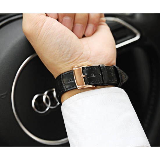 品牌：百达翡丽-PATEK PHILPPE 类型：[酷]男士腕表表壳：316精钢（做工优质）表带：进口小牛皮/原装针扣机芯：进口西铁城8215全自动机械机芯(走时稳定)材料：高级强化镀膜镜面尺寸：直径40mm 厚度12mm