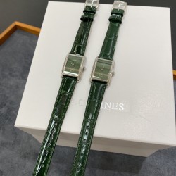 新款上市！浪琴表黛绰维纳系列石英女士腕表，意式生活邂后现代优雅，精致优雅知性，高端配置，搭配进口石英机芯，拱形双卜蓝宝石玻璃镜面，精钢表壳，表盘尺寸:20.8✖️32mm