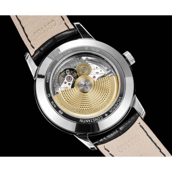 全新升级版Vacheron constantin 经典之美品鉴江诗丹顿传承逆跳日历款腕表 型号4010U/000R-B329。盘面设计独树一帜,功能简单实用。采用自制Cal.2460 R31L/1机芯 直径42.5毫米 。搭配意大利牛皮原装表扣,佩戴更舒适,简敛精致不失优雅,经典传承 永不过时 全新升级版Vacheron constantin 经典之美品鉴江诗丹顿传承逆跳日历款腕表 型号4010U/000R-B329。盘面设计独树一帜,功能简单实用。采用自制Cal.2460 R31L/1机芯 直径42.5毫米 。搭配意大利牛皮原装表扣,佩戴更舒适,简敛精致不失优雅,经典传承 永不过时