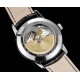 全新升级版Vacheron constantin 经典之美品鉴江诗丹顿传承逆跳日历款腕表 型号4010U/000R-B329。盘面设计独树一帜,功能简单实用。采用自制Cal.2460 R31L/1机芯 直径42.5毫米 。搭配意大利牛皮原装表扣,佩戴更舒适,简敛精致不失优雅,经典传承 永不过时 全新升级版Vacheron constantin 经典之美品鉴江诗丹顿传承逆跳日历款腕表 型号4010U/000R-B329。盘面设计独树一帜,功能简单实用。采用自制Cal.2460 R31L/1机芯 直径42.5毫米 。搭配意大利牛皮原装表扣,佩戴更舒适,简敛精致不失优雅,经典传承 永不过时