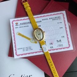 卡地亚浴缸系列卡家又一经典之作浴缸系列。实物拿到手的时候大吃一惊，颜值高 ！椭圆外型的感觉正是典雅欧风浴缸形状，这也太好看了吧！相比蓝气球段位要高出不少一会儿观摩下公价便知主要是因为通体包真金……Baignoire浴缸系列腕表，小号表款，石英机芯。精钢包18K黄金表壳。包18K黄金圆珠形表冠，镶嵌一颗凸圆形蓝宝石。镀银表盘，剑形蓝钢指针，蓝宝石水晶镜面。灰褐色鳄鱼皮表带，包18K黄金针扣式表扣。表壳尺寸：32x26毫米厚度：8毫米防水深度3巴（约30米）生活防水