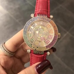 FRANCK MULLER【法兰克•穆勒】神秘时间 玩转表界 2020年新款女式腕表，官网同步更新，奢华的经典著作当属FM出品，纯钢外壳，镶嵌施华洛世奇水晶，高端的奢华与尊贵，经典满钻字面，突破设计风格和寓意深刻，改变需要新形象，你值得拥有。进口2836全自动机械，蓝宝石镜面，亮色真牛皮表带。尺寸大号42mm   小号38mm