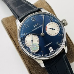 【ZF Factory2022墙裂推荐 销量神器】V5升级版 IWC万国葡7－葡萄牙系列 七日链 ！1⃣️搭载定制版C.52010自动机械机芯！2⃣️独立小秒针，真动能指示！3⃣️蓝宝石玻璃镜面！4⃣️定制版意大利牛皮表带，原装扣子！5⃣️直径42毫米！ZF出品 必属精品 欢迎您的品鉴！