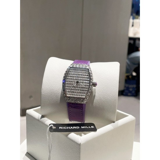 法兰克穆勒 V32 ABF 法穆兰 女装游艇新款 32mm 完美尺寸 搭配瑞士原装机芯 品质保证