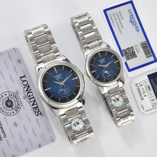 【赵丽颖同款】Longines浪琴 名匠系列情侣腕表。全新浪琴名匠月相腕表系列。 诠释女性高贵典雅。精钢表壳直径:34毫米尺寸。官方一致6字位月相1-31日期显示功能。进口石英机芯。三码合一。采用进口头层牛皮、原装蝴蝶扣。珍珠母贝表盘在女表中是运用较多的元素,浪琴为其搭配了12颗钻石时标,将女性魅力发挥到极致。盘面6点钟位置的小表盘显示月相和日期,兼顾实用性和浪漫感,精巧别致。字表盘扫描打版,颜色、“麦粒”格纹深浅、内影字体大小粗细与正品完全一致。 三码合一认准编号 【赵丽颖同款】Longines浪琴 名匠系列情侣腕表。全新浪琴名匠月相腕表系列。 诠释女性高贵典雅。精钢表壳直径:34毫米尺寸。官方一致6字位月相1-31日期显示功能。进口石英机芯。三码合一。采用进口头层牛皮、原装蝴蝶扣。珍珠母贝表盘在女表中是运用较多的元素,浪琴为其搭配了12颗钻石时标,将女性魅力发挥到极致。盘面6点钟位置的小表盘显示月相和日期,兼顾实用性和浪漫感,精巧别致。字表盘扫描打版,颜色、“麦粒”格纹深浅、内影字体大小粗细与正品完全一致。 三码合一认准编号