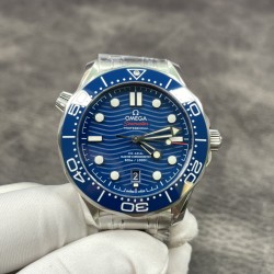 【VS出品】欧米茄 蓝色海马款300M 316精钢材质打造！8800机 42MM！出货实拍