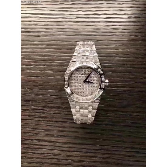 AP【爱彼】真金真钻定制款 直径：33mm 正品公万 接受预定 工期半年商品规格:默认规格