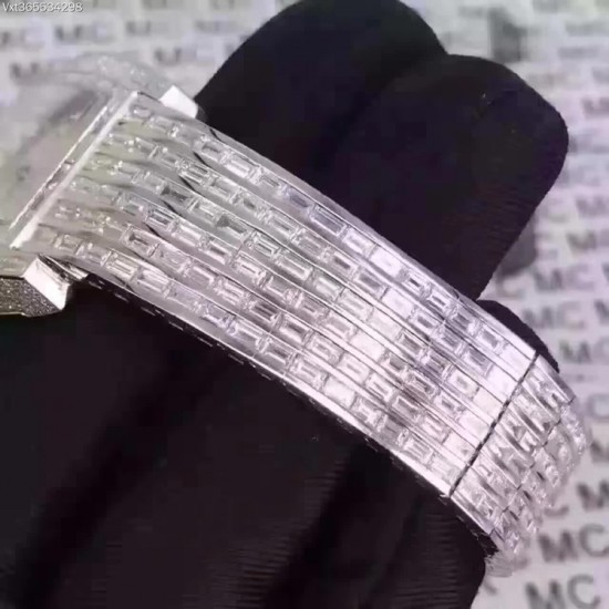高端品质 天价产品 转图需谨慎 伯爵18K全钻表金重115克壳/带镶方形钻石392颗26.986克拉壳/底镶圆形钻石549颗4.755克拉把的镶圆形钻石1颗0.072克拉搭载原装伯爵690P石英机芯直径27mm公价6077200元商品规格:默认规格 高端品质 天价产品 转图需谨慎 伯爵18K全钻表金重115克壳/带镶方形钻石392颗26.986克拉壳/底镶圆形钻石549颗4.755克拉把的镶圆形钻石1颗0.072克拉搭载原装伯爵690P石英机芯直径27mm公价6077200元商品规格:默认规格