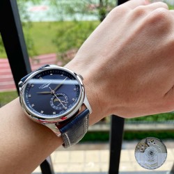 2020最畅销的款式星辰新款   精致臻品【最新】：浪琴简约新品独家首发【类型】：精品男士腕表【表带】：真牛皮表带【机芯】：高端全自动机械机芯【镜面】：矿物质强化玻璃（更高清）品味高雅 浩瀚大气 匠心独运 腕间瑰宝尺寸：直径41mm厚12mm热卖上市！欢迎转载！