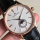 2019推出新款 Jaeger-leCoultre Master Ultra Thin Moon积家超薄月相大师系列42mm腕表,简洁的线条设计,赏心悦目的表盘。 显示令表盘尽显活力,6位24小时指针宛如一幕和谐美妙的腕上芭蕾。透过玻璃底盖,机芯运行一目了然。这款厚度仅5.8毫米的超薄机芯向世人证实,超凡的技艺和极尽复杂的功能可以在狭小的空间内完美展现 2019推出新款 Jaeger-leCoultre Master Ultra Thin Moon积家超薄月相大师系列42mm腕表,简洁的线条设计,赏心悦目的表盘。 显示令表盘尽显活力,6位24小时指针宛如一幕和谐美妙的腕上芭蕾。透过玻璃底盖,机芯运行一目了然。这款厚度仅5.8毫米的超薄机芯向世人证实,超凡的技艺和极尽复杂的功能可以在狭小的空间内完美展现