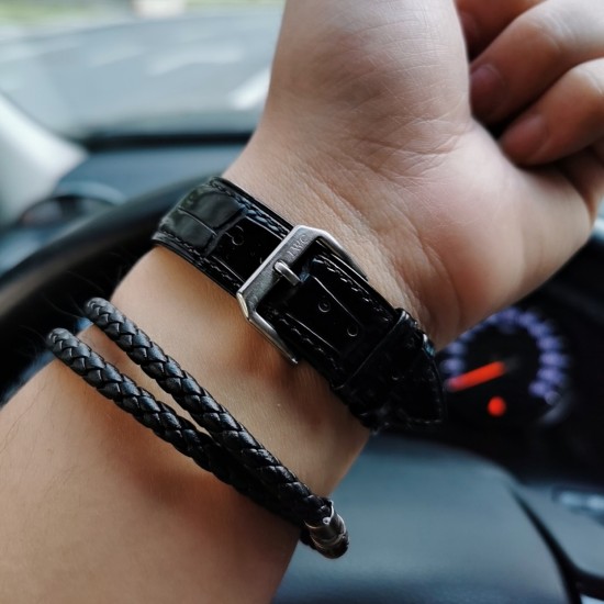 万国--IWC Z2 男士腕表 至臻精品,高雅品位 搭载全自动机械机芯 316L精钢表壳矿物强化玻璃镜面采用进口小牛皮真皮表带尺寸:直径40mm 厚度12mm 三杰精致推荐男士精品机械腕表 精致传承真实效果 SJ品质的保证 万国--IWC Z2 男士腕表 至臻精品,高雅品位 搭载全自动机械机芯 316L精钢表壳矿物强化玻璃镜面采用进口小牛皮真皮表带尺寸:直径40mm 厚度12mm 三杰精致推荐男士精品机械腕表 精致传承真实效果 SJ品质的保证