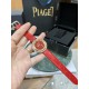 伯爵“时来运转”顶级奢侈品入门款四月季新配色 “红色玛瑙”表面 骄阳年华第一眼看到它的时候我一眼就中,首先是外观设计足够百搭,旋转式表圈可自由转动,外层一圈可来回转动 很有寓意、一起“转动,遇见非凡”。百搭中号34尺寸!上手很秀气,宝蓝色鳄鱼皮可轻松拆卸 看上去就高端,机芯采用瑞士进口石英机芯,螺旋式表圈316L精钢打磨抛光 表面光亮如镜、表盘内圈钻石刻度 11颗⭕️圆形美钻、外圈42颗圆形美钻 伯爵“时来运转”顶级奢侈品入门款四月季新配色 “红色玛瑙”表面 骄阳年华第一眼看到它的时候我一眼就中,首先是外观设计足够百搭,旋转式表圈可自由转动,外层一圈可来回转动 很有寓意、一起“转动,遇见非凡”。百搭中号34尺寸!上手很秀气,宝蓝色鳄鱼皮可轻松拆卸 看上去就高端,机芯采用瑞士进口石英机芯,螺旋式表圈316L精钢打磨抛光 表面光亮如镜、表盘内圈钻石刻度 11颗⭕️圆形美钻、外圈42颗圆形美钻
