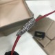 萧邦Happy Diamonds系列特别款!2019年官网力推款!2018即将过去,新的一年从元旦开始!枫叶美丽并寓意着坚毅精神!即代表永恒爱情送给恋人,也代表对美好的回忆,可送给一路陪伴的朋友,还代表一种岁月的轮回。1比1超前做工同步首发!表面配置三块蓝宝石防刮玻璃,瑞士朗达机芯,尺寸:外径34mm内径14mm。表带14/12。 萧邦Happy Diamonds系列特别款!2019年官网力推款!2018即将过去,新的一年从元旦开始!枫叶美丽并寓意着坚毅精神!即代表永恒爱情送给恋人,也代表对美好的回忆,可送给一路陪伴的朋友,还代表一种岁月的轮回。1比1超前做工同步首发!表面配置三块蓝宝石防刮玻璃,瑞士朗达机芯,尺寸:外径34mm内径14mm。表带14/12。