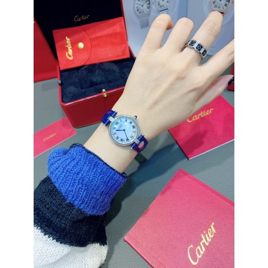 经典永不过时的Cartier卡地亚圆盘中古腕表YYDS❤️一只很复古情结的卡地亚mustbe它来了。30mm表盘大小刚刚好,优雅大方且不失气质的韵味,蓝宝石把头在阳光下依旧纯洁透亮闪耀✨设计大气且耐看,卡地亚罗马文字表盘复古时尚,设计大气且耐看,蓝宝石水晶镜面,表盘两头以简洁的T形金属衔接表带,采用意大利牛皮表带,压鳄鱼纹花色,双面皮透气好,中古美表不仅满满的vintage韵味,酷辣御姐或温柔甜姐都可驾驭的加分款 经典永不过时的Cartier卡地亚圆盘中古腕表YYDS❤️一只很复古情结的卡地亚mustbe它来了。30mm表盘大小刚刚好,优雅大方且不失气质的韵味,蓝宝石把头在阳光下依旧纯洁透亮闪耀✨设计大气且耐看,卡地亚罗马文字表盘复古时尚,设计大气且耐看,蓝宝石水晶镜面,表盘两头以简洁的T形金属衔接表带,采用意大利牛皮表带,压鳄鱼纹花色,双面皮透气好,中古美表不仅满满的vintage韵味,酷辣御姐或温柔甜姐都可驾驭的加分款
