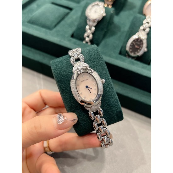 卡地亚-Cartier❥镂空托月盘的卡地亚沙特限量版❥316精钢材质❥进口石英机芯❥表盘直径30mm,厚度7.5mm❥相信懂表的老玩家们都清楚,先有他的雏形后才有那万人空巷的蓝气球的诞生 ,前沿~佛系XX厂家走访瑞士民间收藏坊才淘到这难得的限量版宝贝,一比一重新开模定制,最大限度的还原臻品 表壳三件套都与正品通用,玻璃3点位月牙斜度是cnc雕刻,并非用模具压制 卡地亚-Cartier❥镂空托月盘的卡地亚沙特限量版❥316精钢材质❥进口石英机芯❥表盘直径30mm,厚度7.5mm❥相信懂表的老玩家们都清楚,先有他的雏形后才有那万人空巷的蓝气球的诞生 ,前沿~佛系XX厂家走访瑞士民间收藏坊才淘到这难得的限量版宝贝,一比一重新开模定制,最大限度的还原臻品 表壳三件套都与正品通用,玻璃3点位月牙斜度是cnc雕刻,并非用模具压制