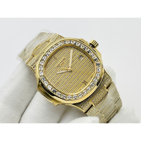 【PFF Factory匠心力作 欢迎品鉴】百达翡丽PATEK PHILIPPE优雅运动系列5711/1A鹦鹉螺,钢表之王,全网最佳解毒方案!细节方面: 1⃣️直径40毫米!2⃣️搭配定制版机改Cal.324自动机芯。 3⃣️316L定制级人体工程学表带! 4⃣️钢带圈口珠是钻石型的,与正品相结合。 PFF Factory匠心独运 精品之作 佩戴5711/1A既彰显青春活力,又由内而外散发出一股浓浓的沉稳气息,是一款当之无愧的“钢表之王”欢迎您的品鉴! 【PFF Factory匠心力作 欢迎品鉴】百达翡丽PATEK PHILIPPE优雅运动系列5711/1A鹦鹉螺,钢表之王,全网最佳解毒方案!细节方面: 1⃣️直径40毫米!2⃣️搭配定制版机改Cal.324自动机芯。 3⃣️316L定制级人体工程学表带! 4⃣️钢带圈口珠是钻石型的,与正品相结合。 PFF Factory匠心独运 精品之作 佩戴5711/1A既彰显青春活力,又由内而外散发出一股浓浓的沉稳气息,是一款当之无愧的“钢表之王”欢迎您的品鉴!