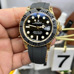 黄金游艇！ROLEX 劳力士 YACHT MASTER 游艇名仕型 116655 运动男表 精钢镀厚玫瑰金表壳 陶瓷表圈 可双向转动 旋入式表冠 蓝宝石镜面有日历放大镜6点位镭射皇冠防伪 橡胶表带 表带侧面有OYSTERFLEX字样雕刻 表带背面有导汗槽 Glidelock折叠保险表扣！