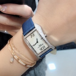 实拍 PATEK PHILIPPE百达翡丽系列 女士腕表（白金表壳搭配沙丁布带，表圈镶嵌天然锆石，蓝宝石玻璃，搭载瑞士石英机芯，尺寸30*34*7毫米）