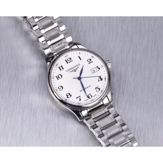 品牌:浪情-LONGINES⚡️型号:名匠系列男士单历腕表机芯:搭载顶级ETA2824全自动机械机芯,摆幅28800,动力储备48小时+,超薄机芯玻璃:防刮耐磨蓝宝玻璃镜面 表壳:316精钢表壳 超薄纤细原装同步壳身 三度防水,尺寸:38.5/9mm细节:字面、表针细节原版同步库存:备货充裕,全系总量500+附件:配送独家定制专柜同步运输木盒 品牌:浪情-LONGINES⚡️型号:名匠系列男士单历腕表机芯:搭载顶级ETA2824全自动机械机芯,摆幅28800,动力储备48小时+,超薄机芯玻璃:防刮耐磨蓝宝玻璃镜面 表壳:316精钢表壳 超薄纤细原装同步壳身 三度防水,尺寸:38.5/9mm细节:字面、表针细节原版同步库存:备货充裕,全系总量500+附件:配送独家定制专柜同步运输木盒