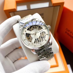 江诗丹顿-Vacheron Constantin ‼️精品男士腕表，劲爆镂空设计，技艺精湛，独具匠心，尊贵大气，绅士风范。采用全自动机械机芯，顶级316精钢表壳表带，矿物质超强镜面，尺寸43-13