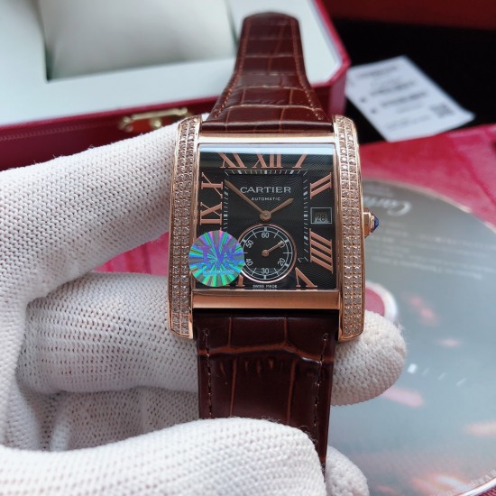 SJ出品 TW复刻升级版 CARTIER卡地亚 T2 坦克系列 W5330001 自动机械男表 原装正品开模打造 1:1复刻 搭载原版1904MC型机芯 尺寸:34*44mm 蓝宝石镜面 意大利小牛皮带 三杰精致推荐男士机械瑞士腕表 SJ为你精心制作超真实实物图拍摄 SJ出品 TW复刻升级版 CARTIER卡地亚 T2 坦克系列 W5330001 自动机械男表 原装正品开模打造 1:1复刻 搭载原版1904MC型机芯 尺寸:34*44mm 蓝宝石镜面 意大利小牛皮带 三杰精致推荐男士机械瑞士腕表 SJ为你精心制作超真实实物图拍摄