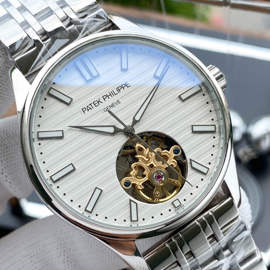 实物拍摄品牌：百达翡丽-PATEK PHILPPE 类型：[酷]男士腕表表壳：316精钢（做工优质）表带：进口小牛皮/316精钢(两种可选)机芯：高级定制全自动机械机芯(走时稳定)材料：高级强化镀膜镜面尺寸：直径40mm 厚度12mm