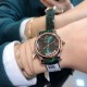实拍 原单工厂品质 【欧洲版本全球限量款】【30mm】萧邦HAPPYDIAMONDS系列,翡翠绿来啦!都说男戴万国女戴萧邦 有金(进)有钻(赚)寓意也很好。表盘内的钻石滚珠可自由滑行转动,5钻时来运转 财运滚滚。绿色美洲鳄鱼皮 这个绿色简直不要太好看了 表盘30mm大小 一种半钢半金,一种全玫瑰金,蓝宝石三层玻璃镜面,自动上链机械机芯。 实拍 原单工厂品质 【欧洲版本全球限量款】【30mm】萧邦HAPPYDIAMONDS系列,翡翠绿来啦!都说男戴万国女戴萧邦 有金(进)有钻(赚)寓意也很好。表盘内的钻石滚珠可自由滑行转动,5钻时来运转 财运滚滚。绿色美洲鳄鱼皮 这个绿色简直不要太好看了 表盘30mm大小 一种半钢半金,一种全玫瑰金,蓝宝石三层玻璃镜面,自动上链机械机芯。