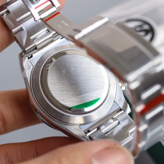 顶级做工KS出品:劳力士 恒动宇宙计时型迪通拿 【尺寸】40MM【表镜】抗刮损蓝水晶玻璃 防反光凸透式放大日历窗【表壳】上链表冠,旋入式三扣锁三重防水系统【机芯】采用7750机芯,高效精准稳定【表带】腕表搭配折叠式表扣,且表扣具有微调装置,可以调到非常的贴合手腕 折叠扣 超强夜光 防水大于100米 顶级做工KS出品:劳力士 恒动宇宙计时型迪通拿 【尺寸】40MM【表镜】抗刮损蓝水晶玻璃 防反光凸透式放大日历窗【表壳】上链表冠,旋入式三扣锁三重防水系统【机芯】采用7750机芯,高效精准稳定【表带】腕表搭配折叠式表扣,且表扣具有微调装置,可以调到非常的贴合手腕 折叠扣 超强夜光 防水大于100米