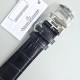 ZF【厚积“薄”发 年度大作】ZF新品,积家月相大师系列,表壳直径39mmX9.9mm与原装同步。六点钟的子盘拥有阳历阴历(月相)双期显示,月相一月转一圈,功能和正品一致。【技术突破】采用9015改积家自产Cal.925/1机芯,功能百分百同步原装自产机芯。走时稳定,素质坚挺。【细节突破】从侧面观察腕表盘面发现有微微的弧度,ZF为了达到这一效果,耗时费力多次调整模具,确保神韵和感觉能与原装相媲美。ZF积家月相大师,满足您对月相的一切美好情怀。 ZF【厚积“薄”发 年度大作】ZF新品,积家月相大师系列,表壳直径39mmX9.9mm与原装同步。六点钟的子盘拥有阳历阴历(月相)双期显示,月相一月转一圈,功能和正品一致。【技术突破】采用9015改积家自产Cal.925/1机芯,功能百分百同步原装自产机芯。走时稳定,素质坚挺。【细节突破】从侧面观察腕表盘面发现有微微的弧度,ZF为了达到这一效果,耗时费力多次调整模具,确保神韵和感觉能与原装相媲美。ZF积家月相大师,满足您对月相的一切美好情怀。