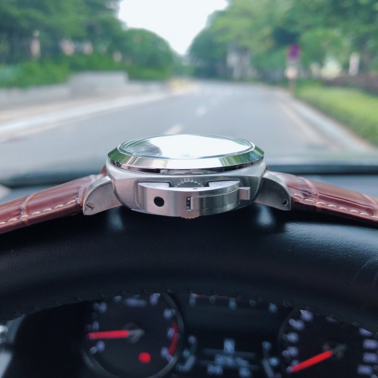 SJ出品 品牌:沛纳海--PANERAI 类型:男士顶级腕表 机芯:全自动机械机芯 表壳:316L精钢表壳 镜面:矿物强化玻璃 皮带:进口真牛皮表带 三杰卓越非凡 尽显男士魅力尺寸:直径44mm 厚度16mm。SJ为你精心打造超真实实物图拍摄 让你超真实实物图体验 SJ出品 品牌:沛纳海--PANERAI 类型:男士顶级腕表 机芯:全自动机械机芯 表壳:316L精钢表壳 镜面:矿物强化玻璃 皮带:进口真牛皮表带 三杰卓越非凡 尽显男士魅力尺寸:直径44mm 厚度16mm。SJ为你精心打造超真实实物图拍摄 让你超真实实物图体验