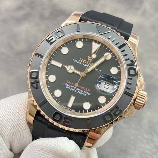 【出货实拍】ROLEX 劳力士 YACHT MASTER 游艇名仕型 116655 运动男表 精钢镀厚玫瑰金表壳 陶瓷表圈 可双向转动 旋入式表冠 蓝宝石镜面有日历放大镜6点位镭射皇冠防伪 橡胶表带 表带侧面有OYSTERFLEX字样雕刻 表带背面有导汗槽 Glidelock折叠保险表扣 40mm n厂出品 2836机芯!出货实拍 【出货实拍】ROLEX 劳力士 YACHT MASTER 游艇名仕型 116655 运动男表 精钢镀厚玫瑰金表壳 陶瓷表圈 可双向转动 旋入式表冠 蓝宝石镜面有日历放大镜6点位镭射皇冠防伪 橡胶表带 表带侧面有OYSTERFLEX字样雕刻 表带背面有导汗槽 Glidelock折叠保险表扣 40mm n厂出品 2836机芯!出货实拍
