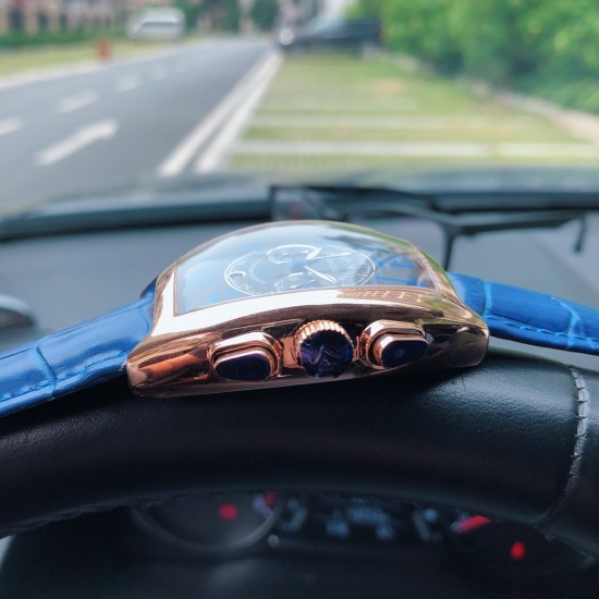 SJ出品 法兰克 穆勒(Franck Muller) F7 尺寸51*17mm 采用日本多功能石英机芯 独特复古的酒桶壳身设计 配置多彩色牛皮 就像美式嘻皮士的皮衣 敢梦想 享自由 三杰精致推荐男士多功能石英腕表 SJ为你精心挑选超真实实物图拍摄 SJ出品 法兰克 穆勒(Franck Muller) F7 尺寸51*17mm 采用日本多功能石英机芯 独特复古的酒桶壳身设计 配置多彩色牛皮 就像美式嘻皮士的皮衣 敢梦想 享自由 三杰精致推荐男士多功能石英腕表 SJ为你精心挑选超真实实物图拍摄