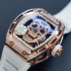 理查德米勒 RICHARD MILLE 最新升級特别版  抛光亮壳 让你体验最亮鬼头 带出最经典的RM052鬼头经典传奇 永不落后  镂空骷髅头腕表．骷髅头轮廓突出，造型霸气不羁，具有震撼人心的魅力。搭配艳耀色彩的真皮轻便表带，更拉风，更前卫。缤纷盛夏，换上短袖T恤的你，腕间搭上鲜艳的表款，是不是很吸睛?尺寸43x50mm ⚠️请认准独家品质