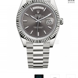 ROLEX 劳力士 蚝式恒动日志型41mm系列腕表，直径41mm，经典的蚝式表壳搭配三角坑纹外圈，把头采用旋入式设计，抗刮损蓝水晶玻璃，防反光凸透式放大（2.5倍）日历窗，隐蔽式摺叠皇冠带扣，矜持有度秀而不媚 恒久优雅！