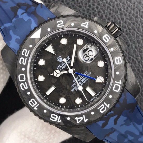 劳力士Rolex Daytona翡翠夜光全碳纤维GMT横空出世 这款获得天文台认证的首款全碳纤维GMT搭载2836全自动机械 蓝宝石抗刮损水晶镜面 碳纤维字面 完美复刻 原装同步橡树胶带 原装扣 更加柔软舒适 方便佩戴 爱不释手的劳力士GMT 品不完的一劳永逸!!! 劳力士Rolex Daytona翡翠夜光全碳纤维GMT横空出世 这款获得天文台认证的首款全碳纤维GMT搭载2836全自动机械 蓝宝石抗刮损水晶镜面 碳纤维字面 完美复刻 原装同步橡树胶带 原装扣 更加柔软舒适 方便佩戴 爱不释手的劳力士GMT 品不完的一劳永逸!!!